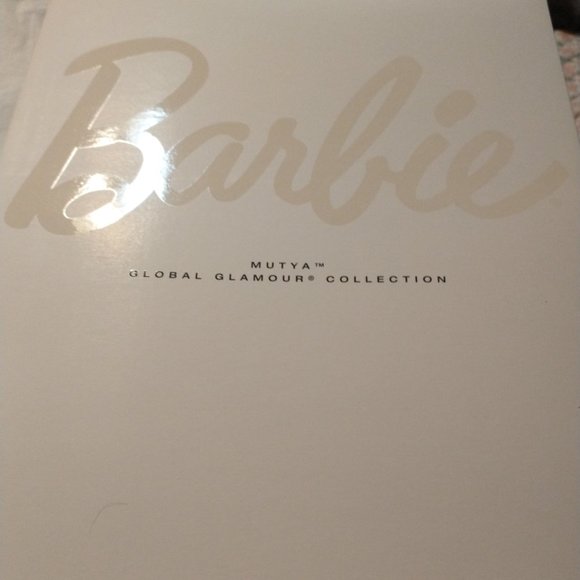 Gold Label Barbie "Mutya" Limited edition - Picture 2 of 5
